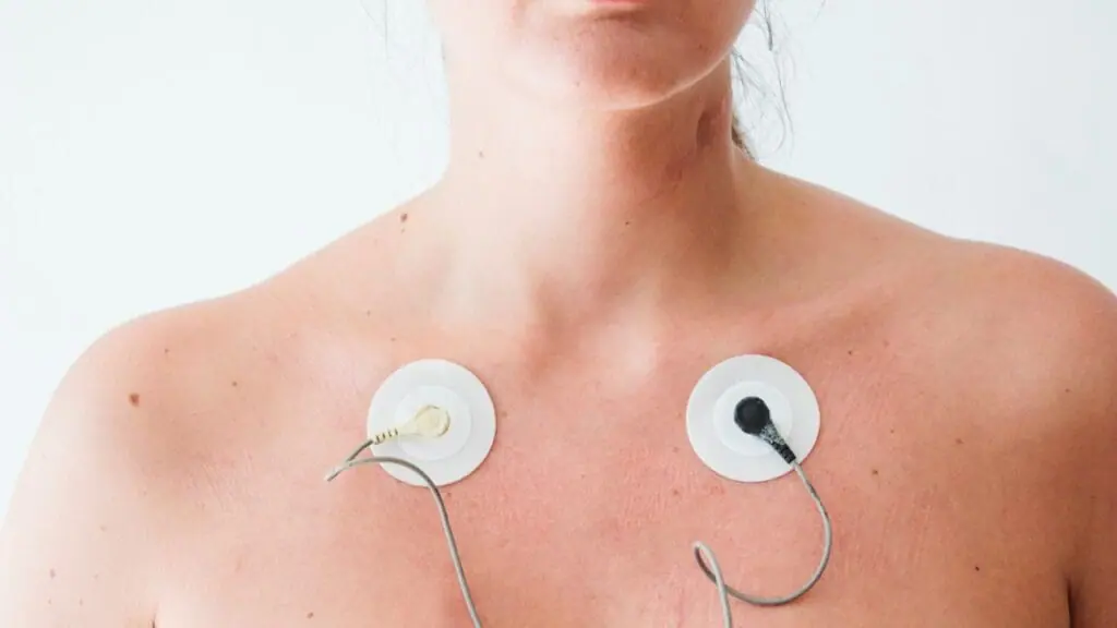 4 Prosedur Pemeriksaan Fisik Jantung - Klinik Tirta